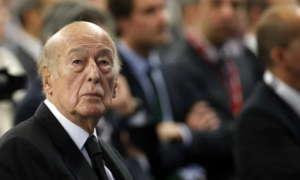 Ξανά στο νοσοκομείο ο πρώην Γάλλος πρόεδρος με ελαφρά πνευμονική λοίμωξη